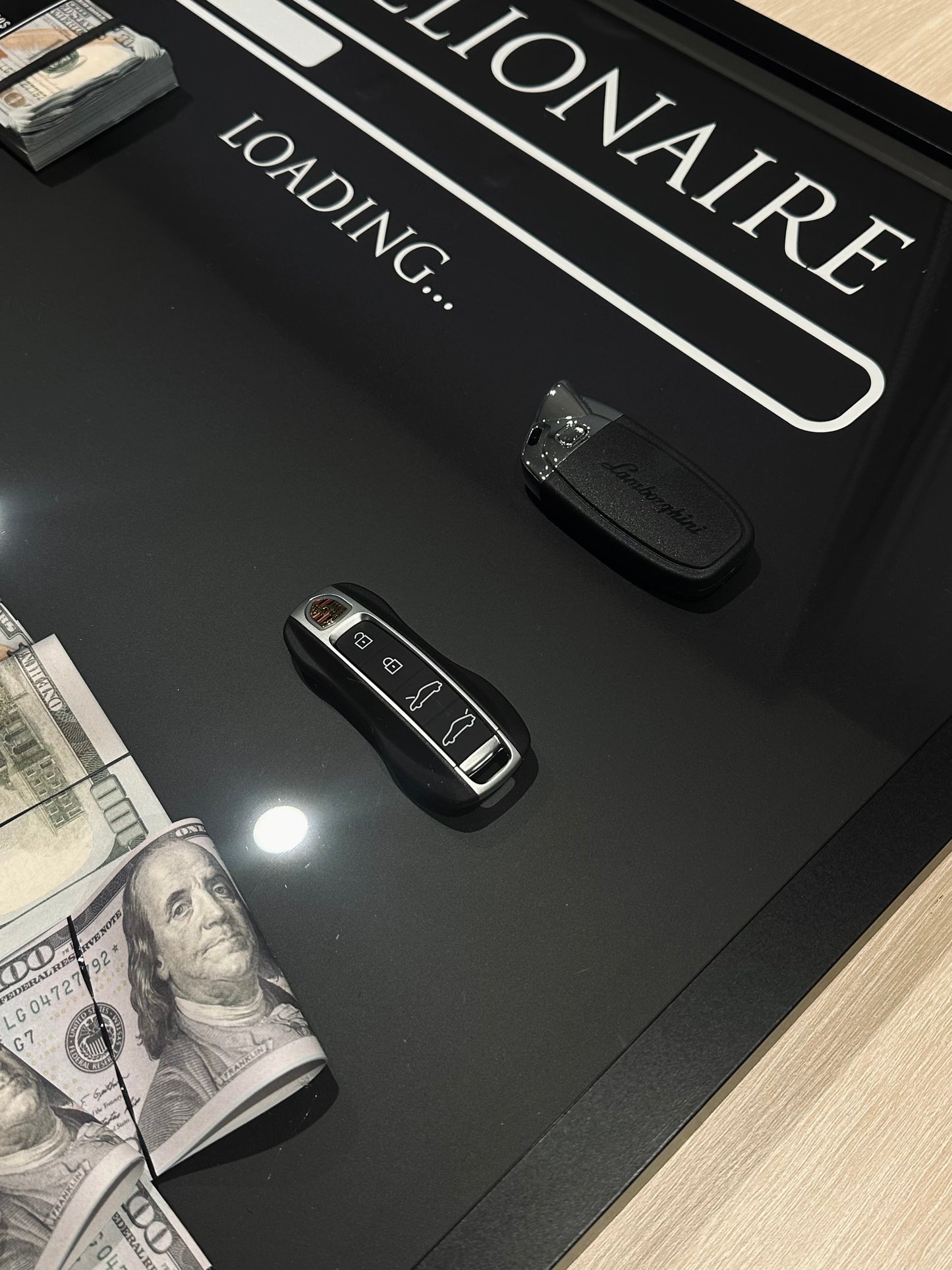 Millionaire Loading Frame (93x63cm)
