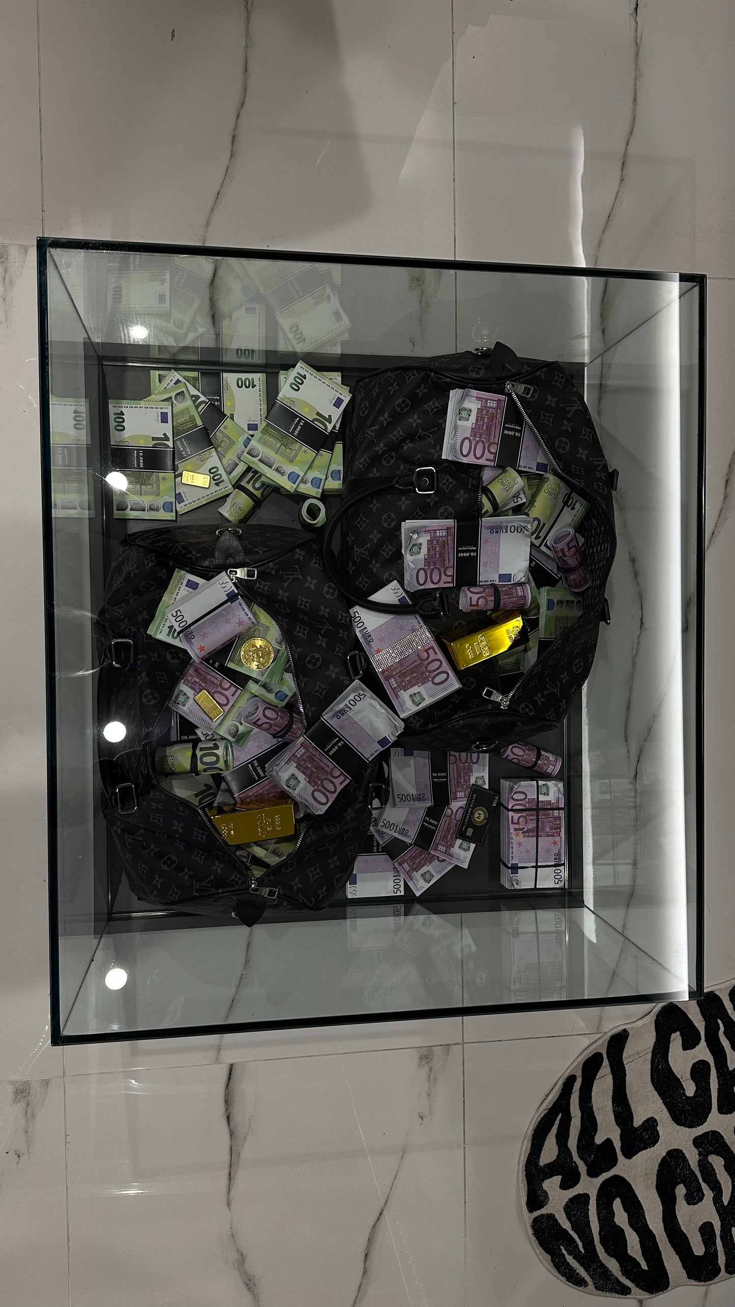 Luxury Double Bag Money Table