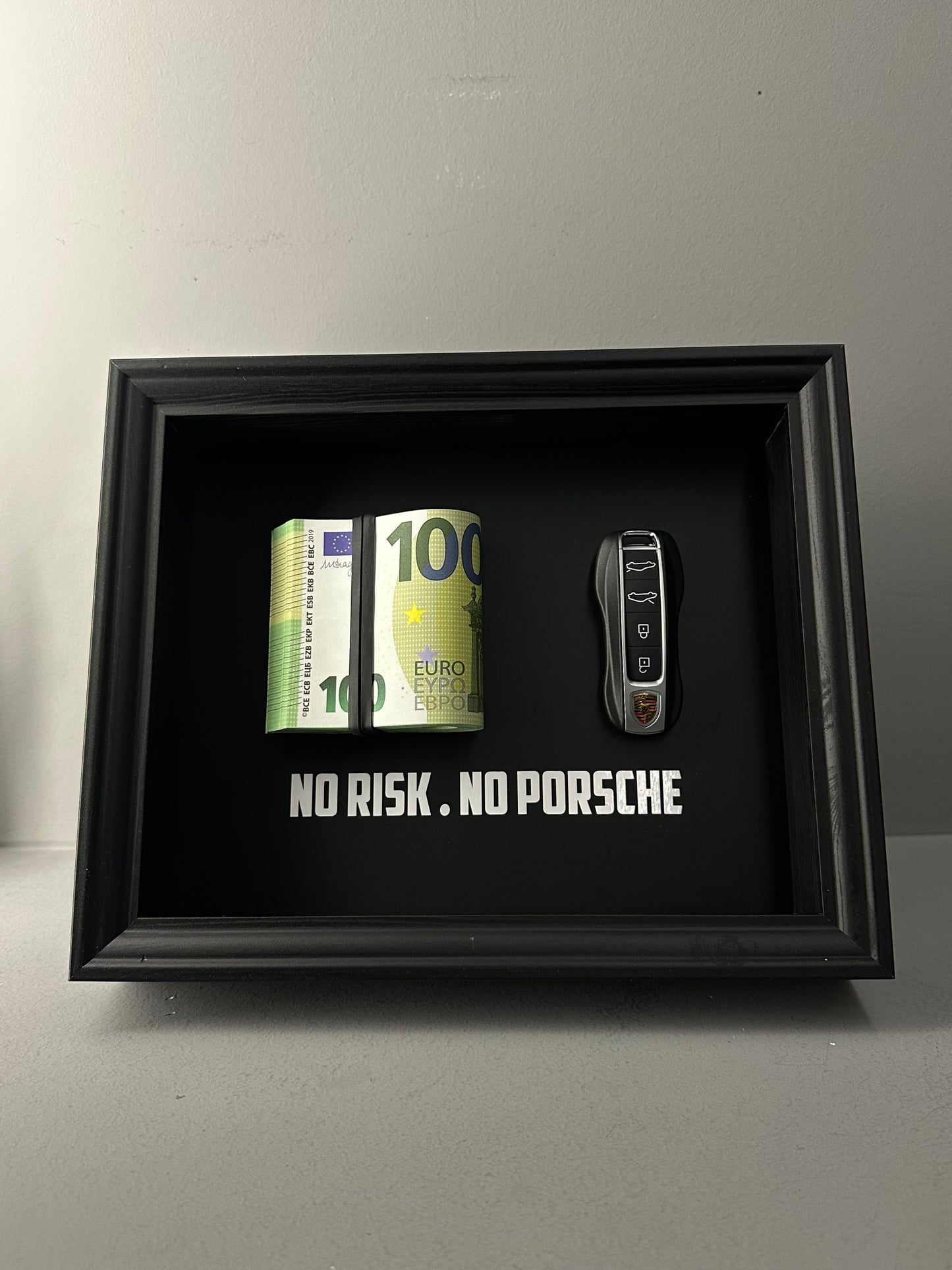 NO RISK. NO PORSCHE