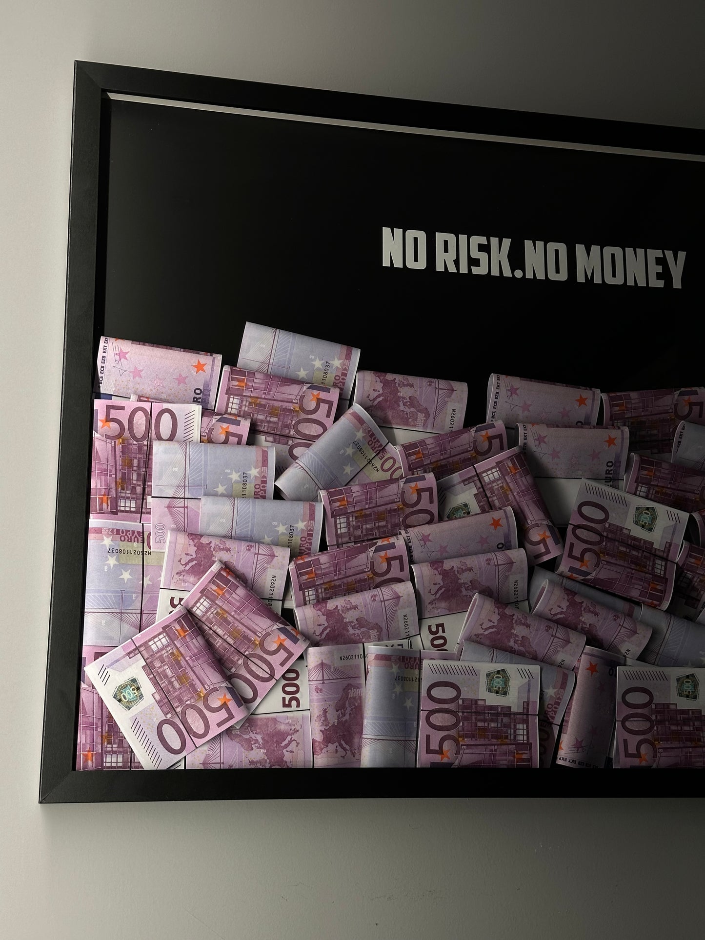 Money Storm Frame – No Risk, No Money