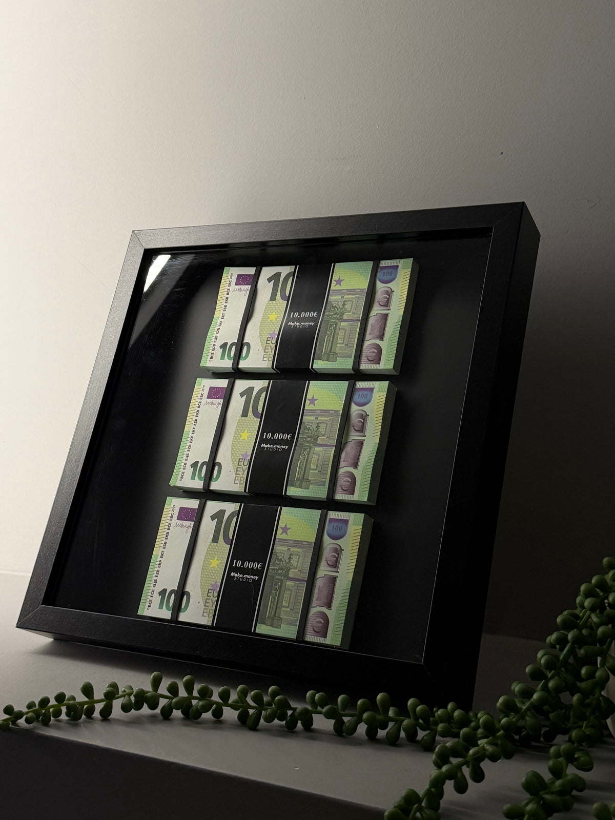 €uro Stack Frame