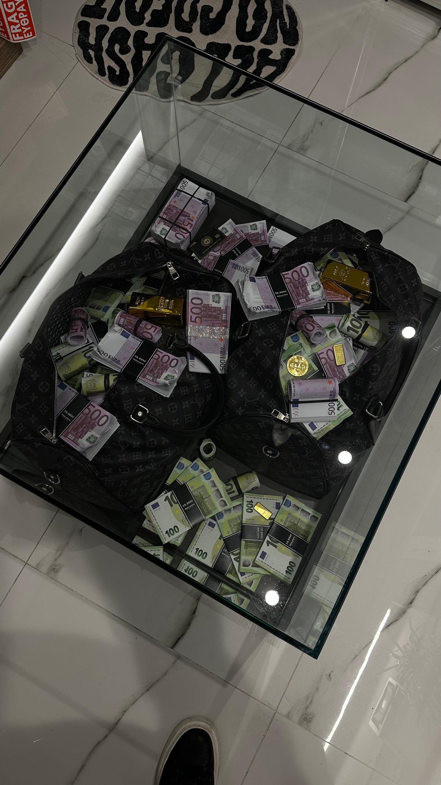 Luxury Double Bag Money Table